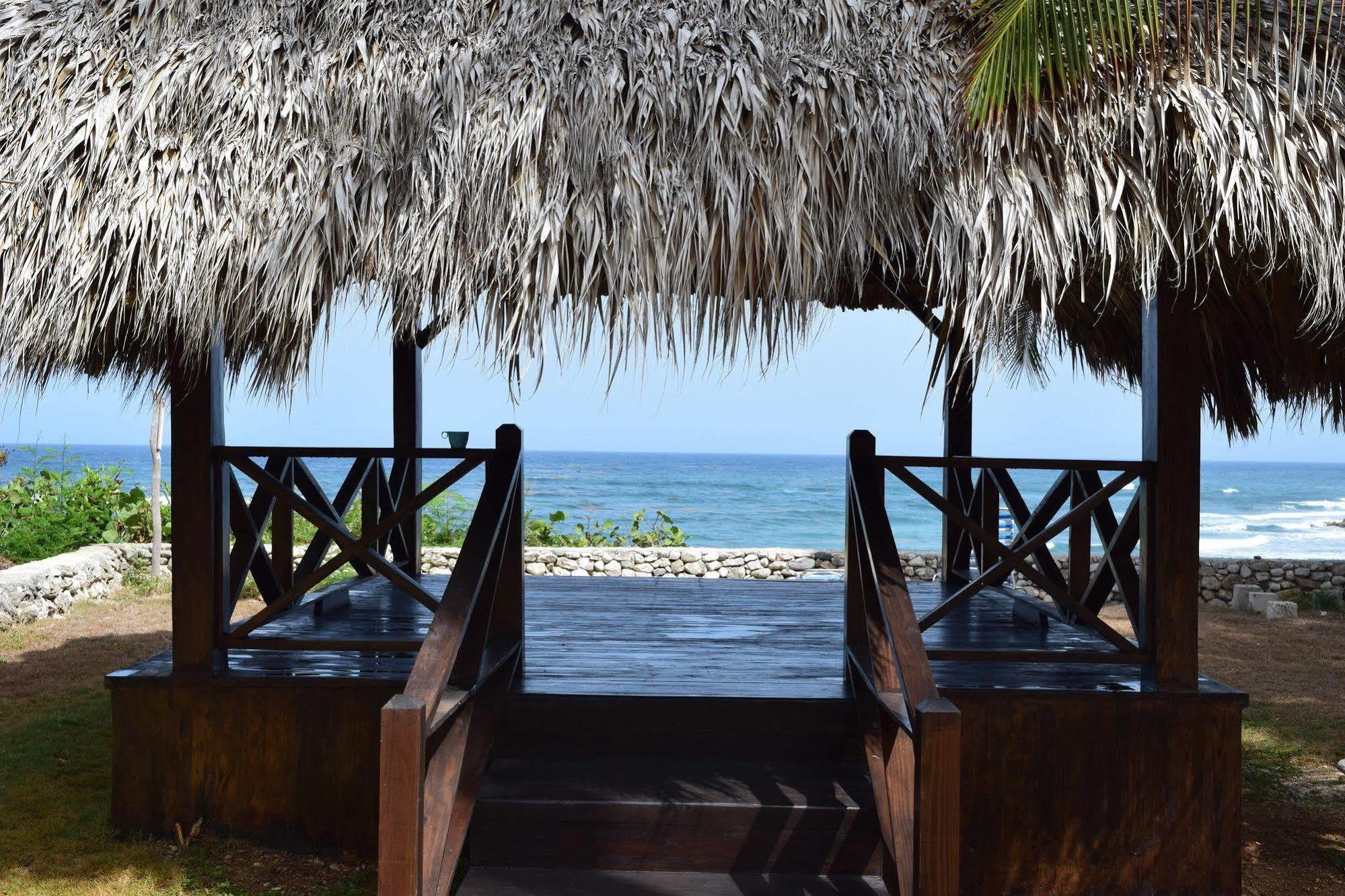 Hotel El Quemaito - Luxury Oceanfront Retreat Barahona Екстериор снимка
