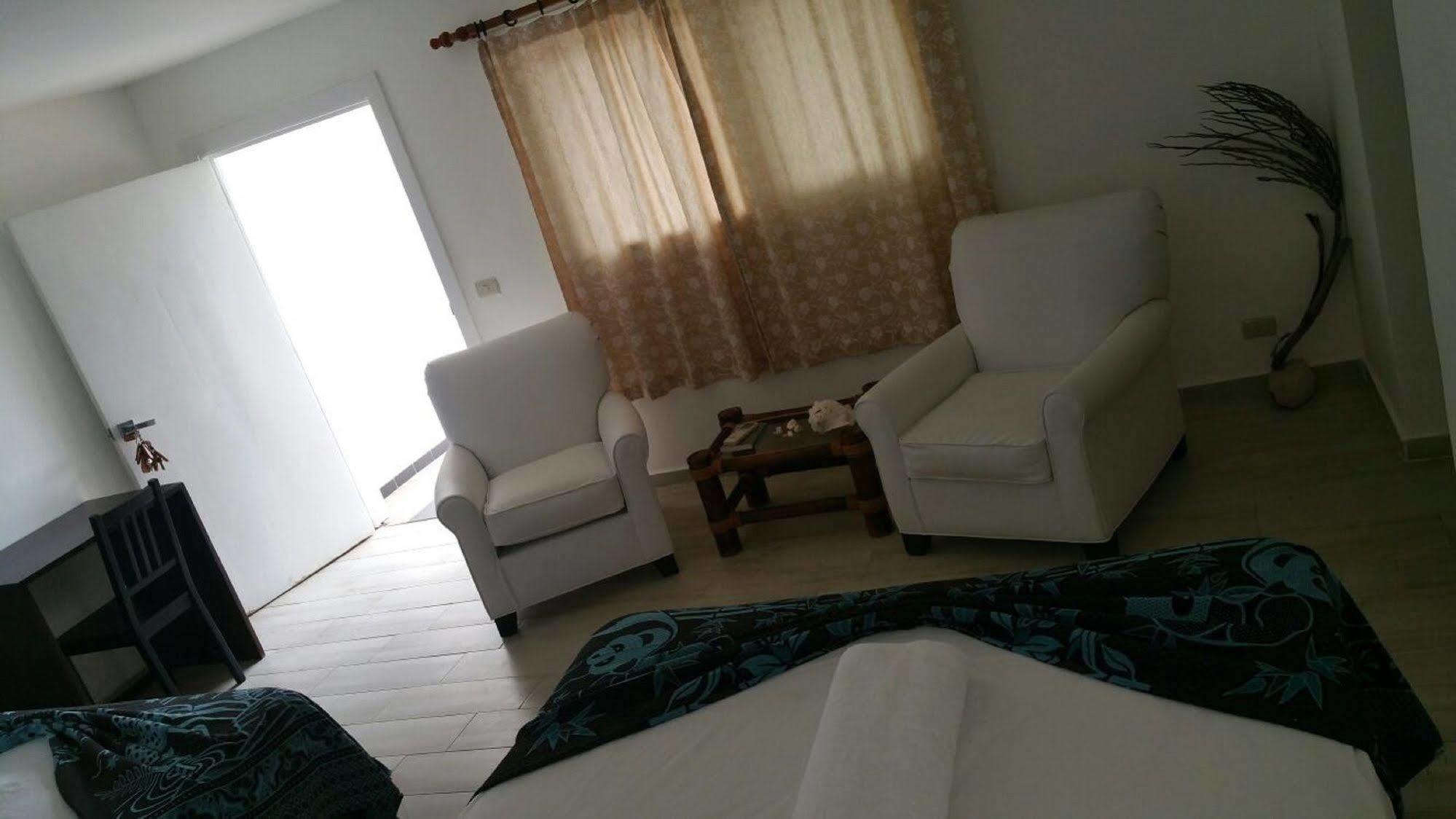Hotel El Quemaito - Luxury Oceanfront Retreat Barahona Екстериор снимка
