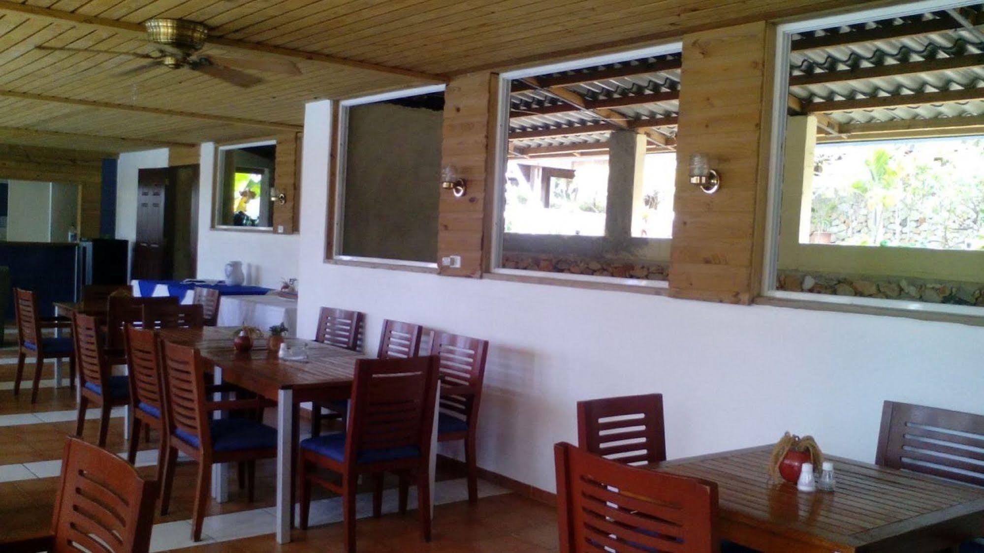 Hotel El Quemaito - Luxury Oceanfront Retreat Barahona Екстериор снимка